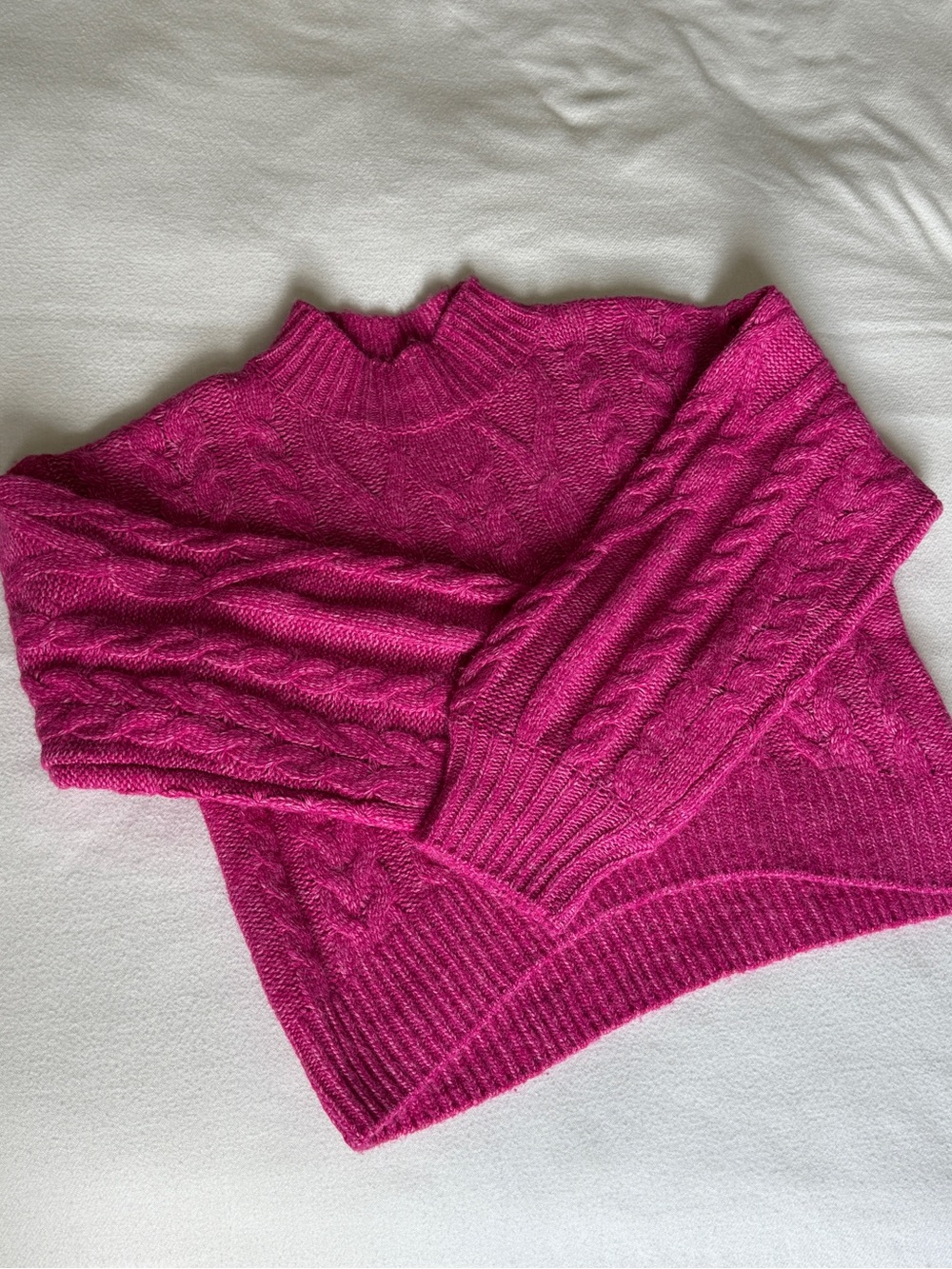 Steve Madden Fuchsia Pink Cable Knit Turtleneck Sweater